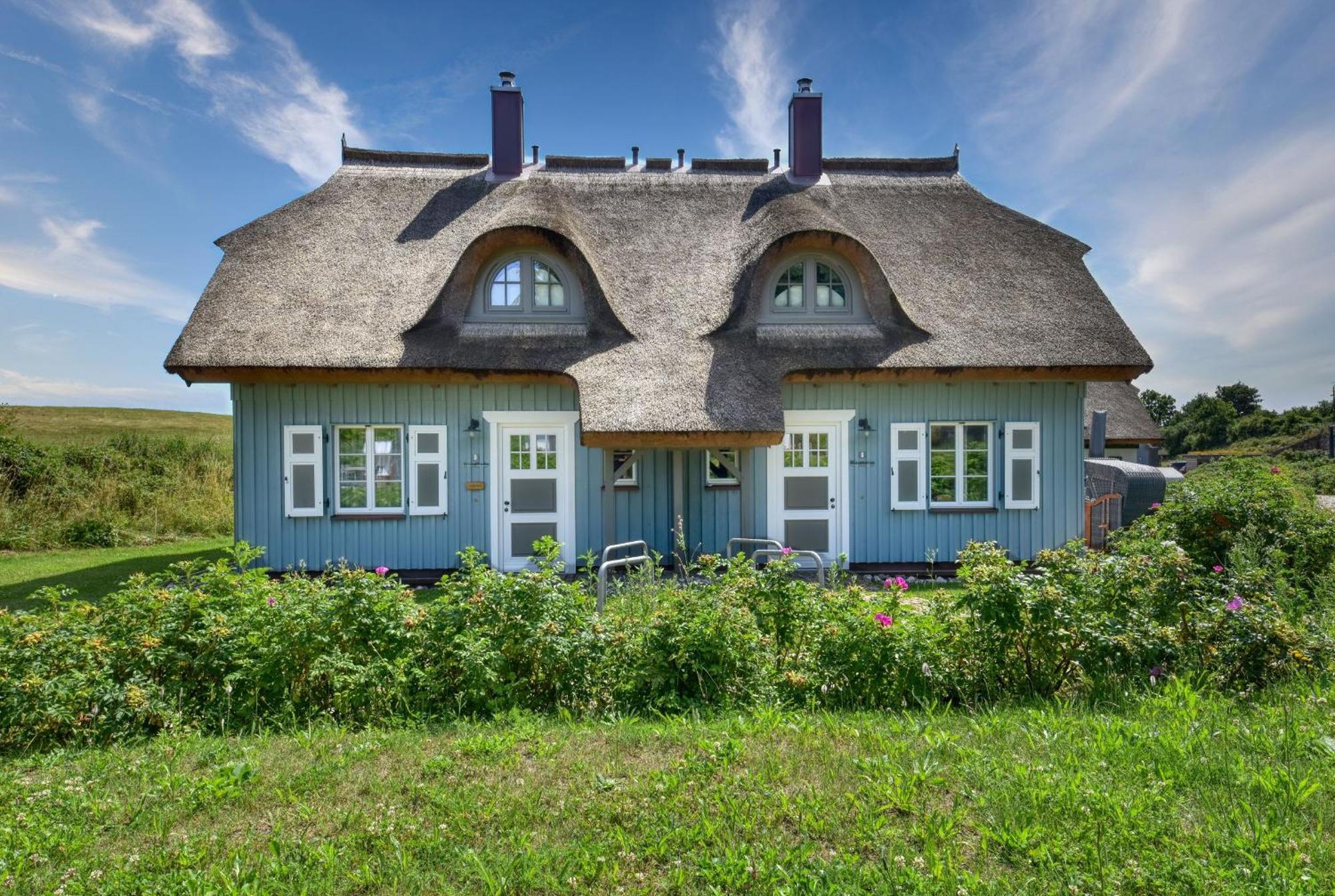 Ferienhaus Strandflieder 05 Feriendorf Klein Stresow Ruegen By Ruyastay プットブス エクステリア 写真